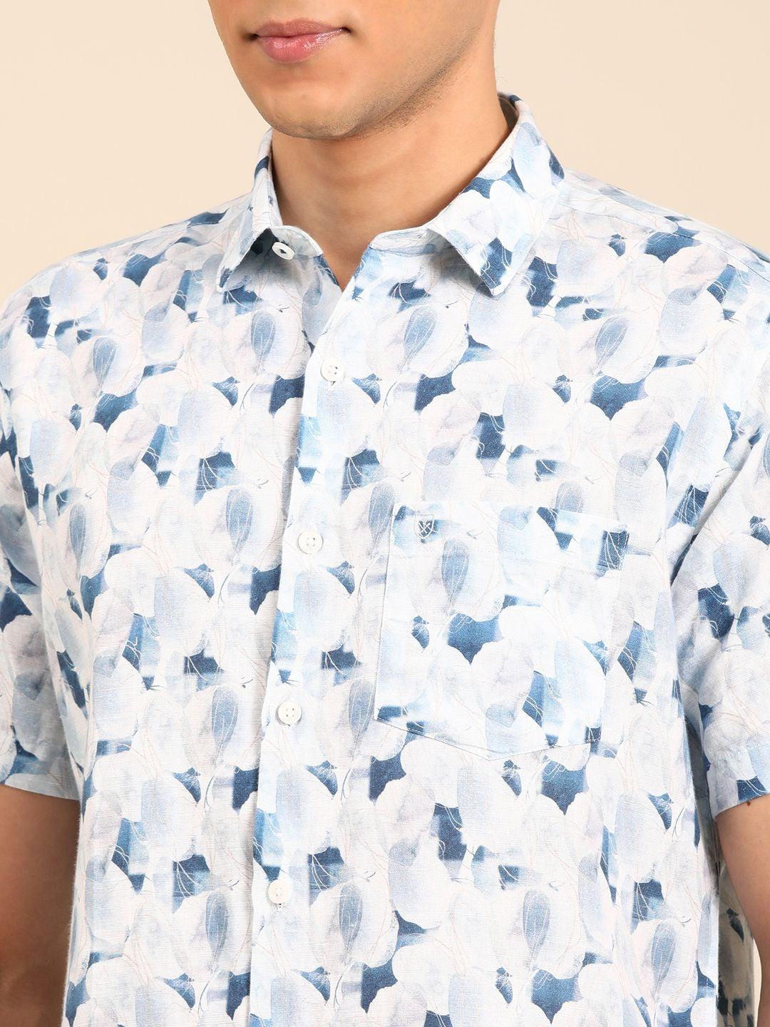 Stitchi Men's White & Blue Floral Print Premium Casual Half Sleeve Shirt